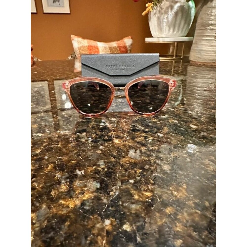 Prive Revaux Polarized Sunglasses Pink Frame NWOT + Case